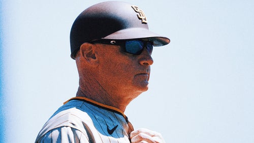 MLB Trending Image: Padres 3B coach Matt Williams diagnosed with colon cancer